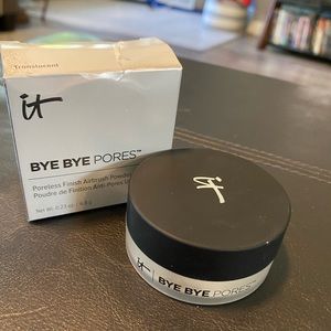 New IT Cosmetics Bye Bye Pores Powder. Cosmetics. Beauty. Powder.